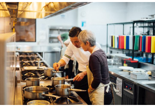 What is the Difference Between DOAS and Tempered Makeup Air Units for Restaurants?