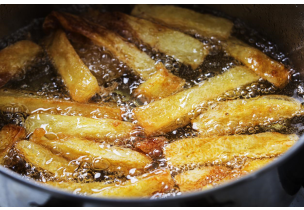 Frying without the Fuss: Exploring the Benefits of Ventless Hoods For Frying