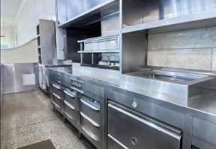 Maximizing Efficiency With Custom Fabrication: Tips for Restaurant Owners